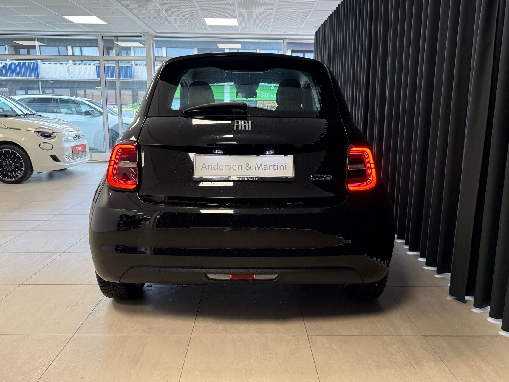 Sort Fiat 500e fra 2023