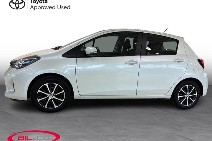 Hvid Toyota Yaris fra 2017
