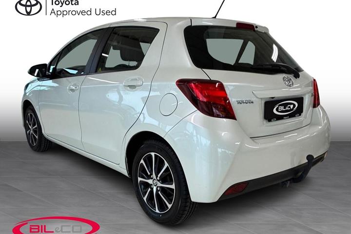 Hvid Toyota Yaris fra 2017