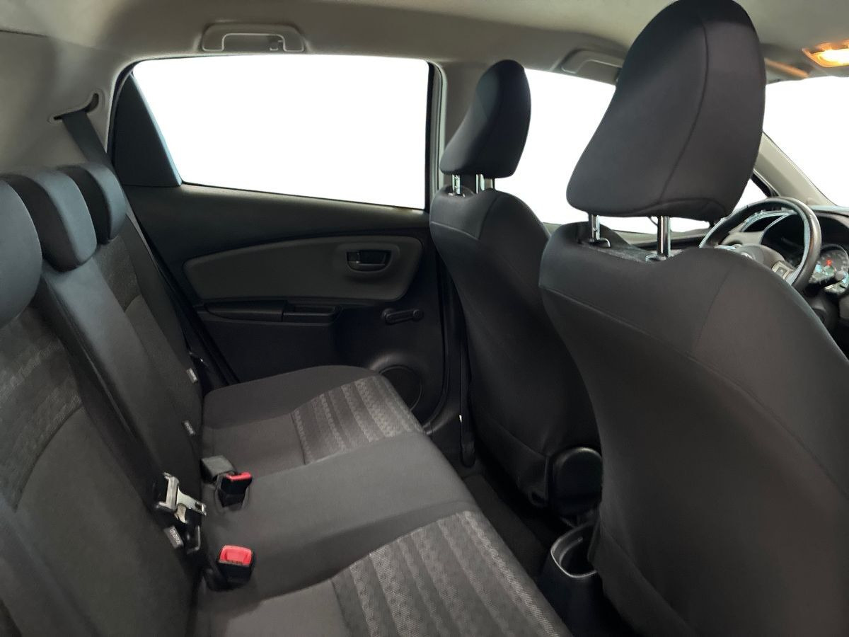 Hvid Toyota Yaris fra 2017