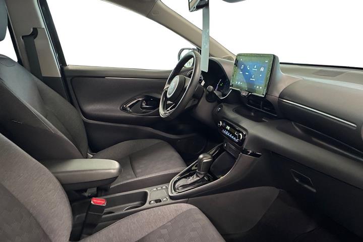 Sort Toyota Yaris fra 2025