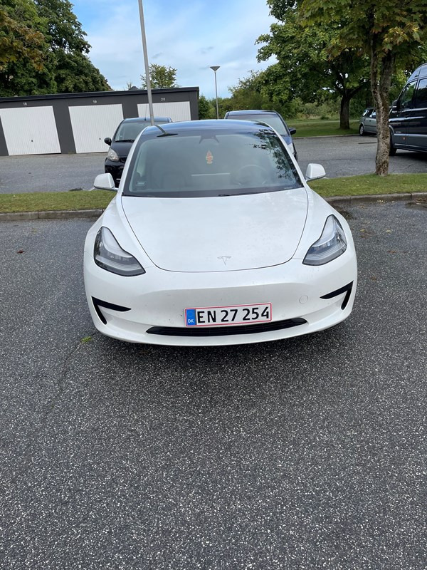 Tesla Model 3 E1R