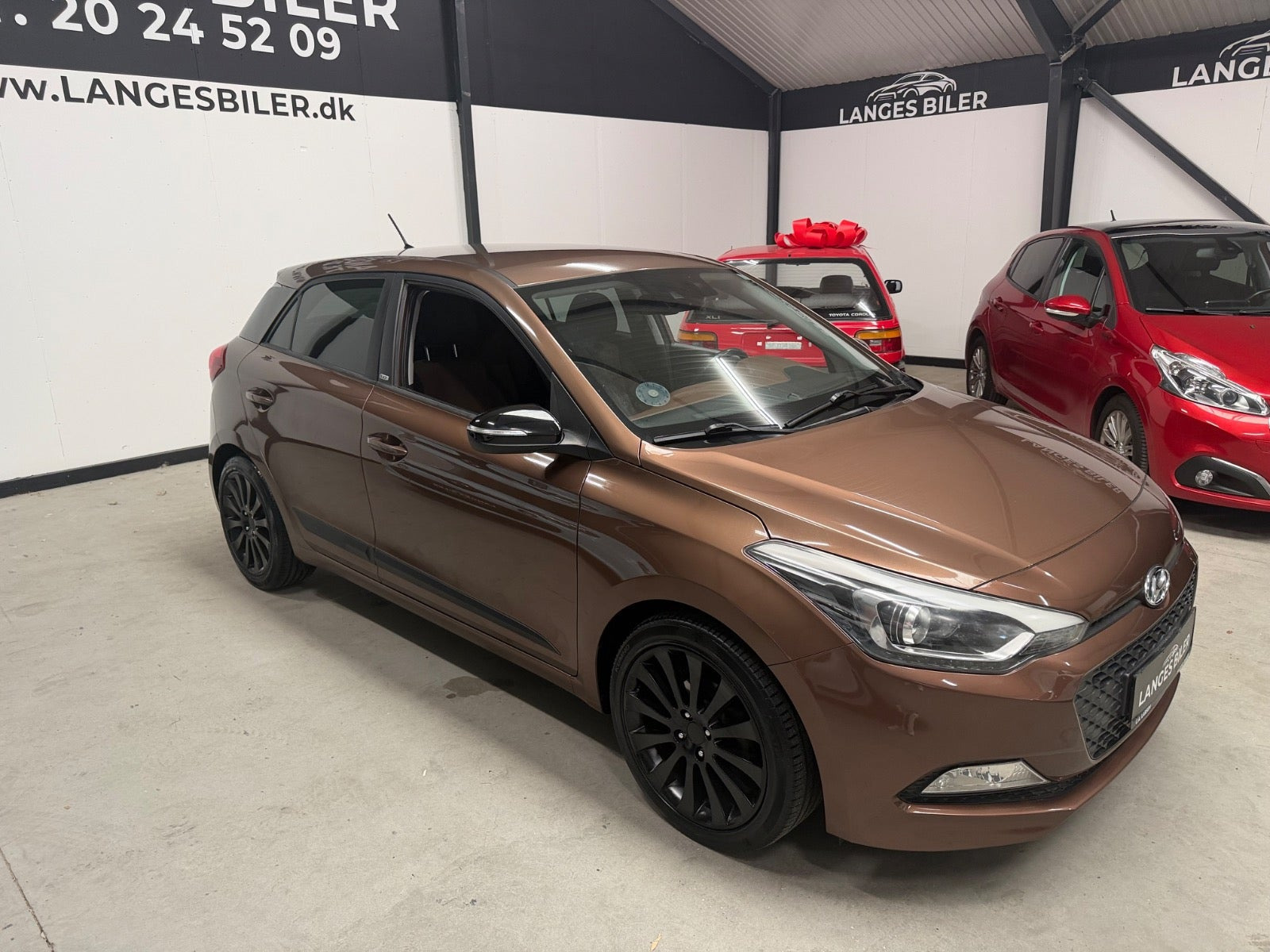 Brun Hyundai i20 fra 2015