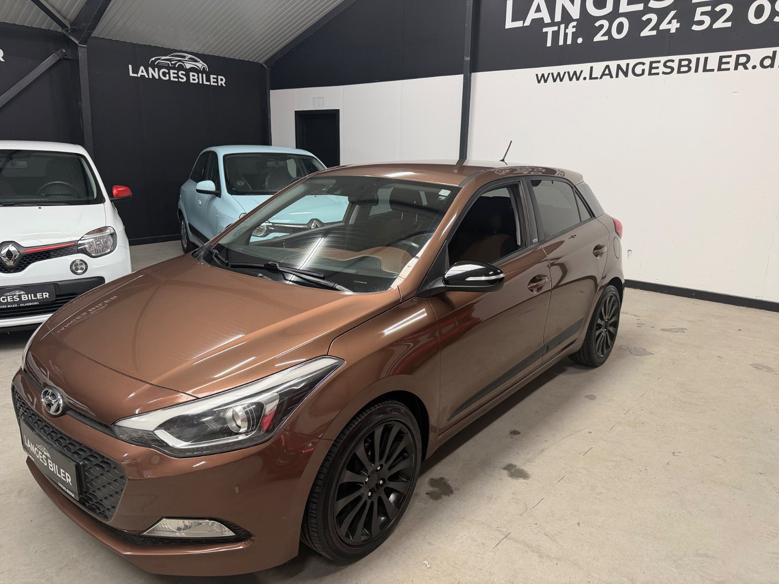 Brun Hyundai i20 fra 2015