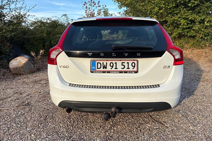 Hvid Volvo V60 fra 2013