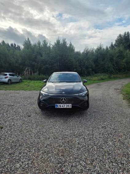 Sort Mercedes CLA250+ fra 2025