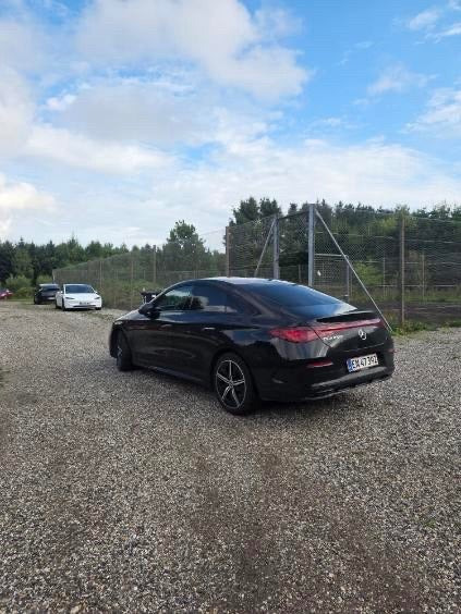 Sort Mercedes CLA250+ fra 2025