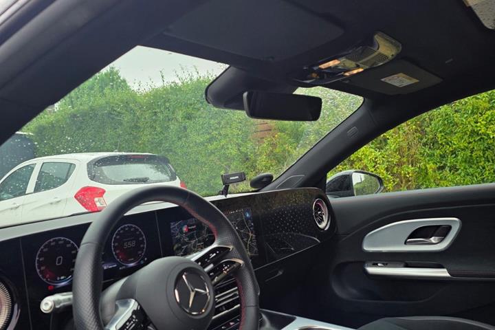 Sort Mercedes CLA250+ fra 2025