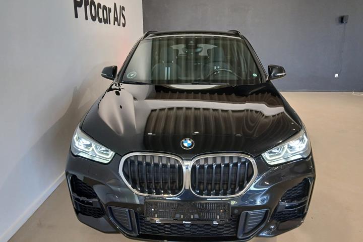Sort BMW X1 fra 2021