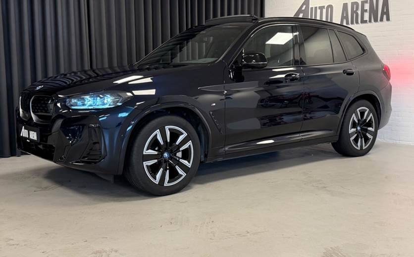 BMW iX3 Charged M-Sport