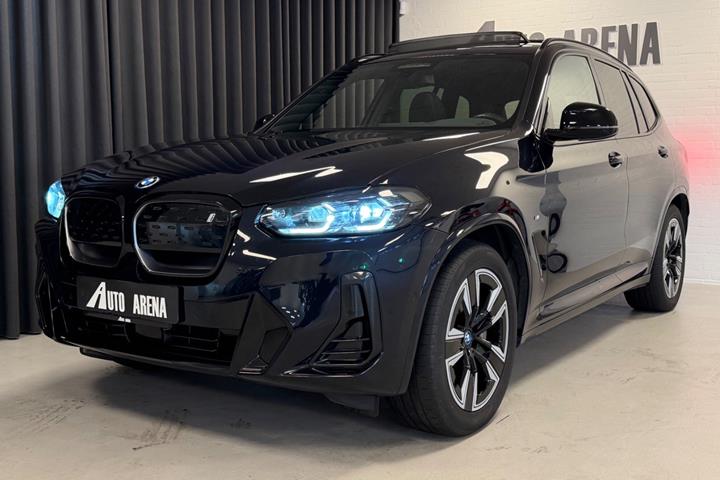 Sort BMW iX3 fra 2022