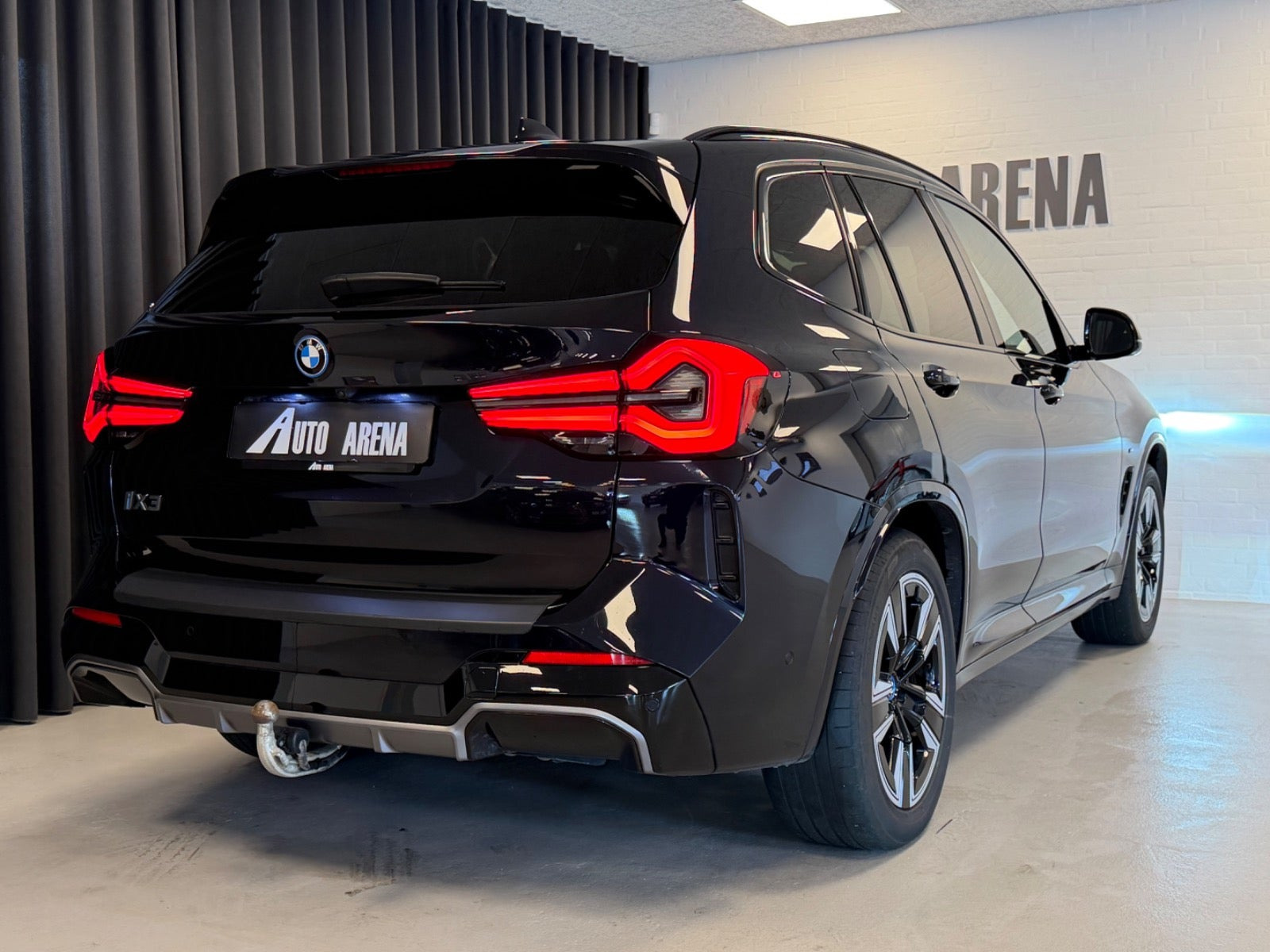 Sort BMW iX3 fra 2022