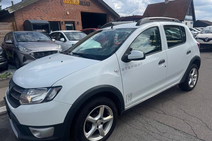 undefined Dacia Sandero Stepway fra 2014