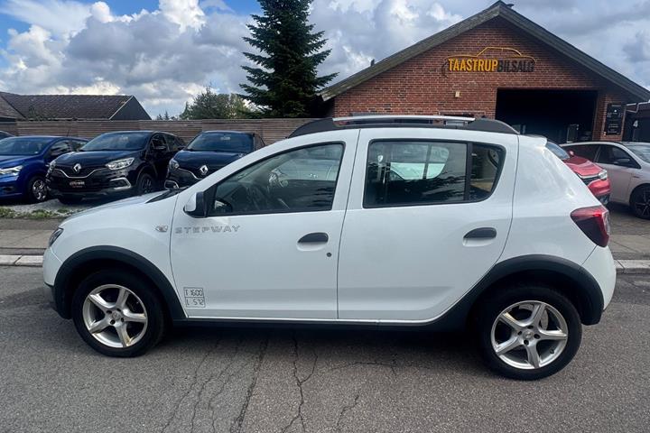 undefined Dacia Sandero Stepway fra 2014