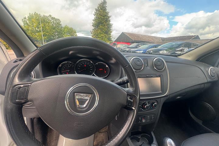 undefined Dacia Sandero Stepway fra 2014