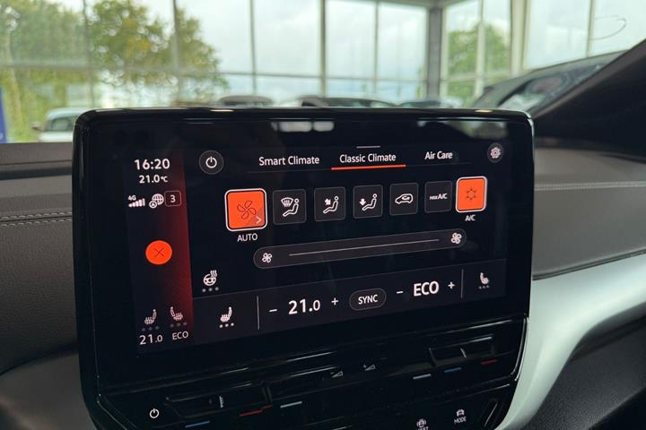 Grå VW ID.4 fra 2023