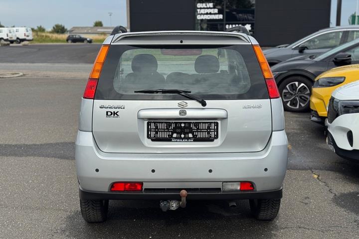 Sølv Suzuki Ignis fra 2005
