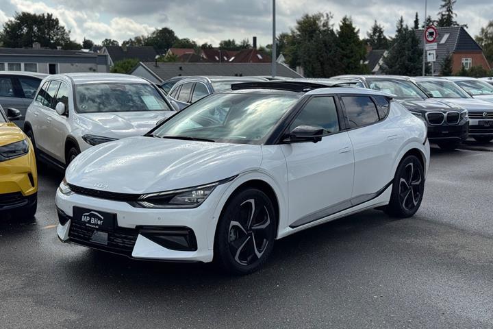 Hvid Kia EV6 fra 2024