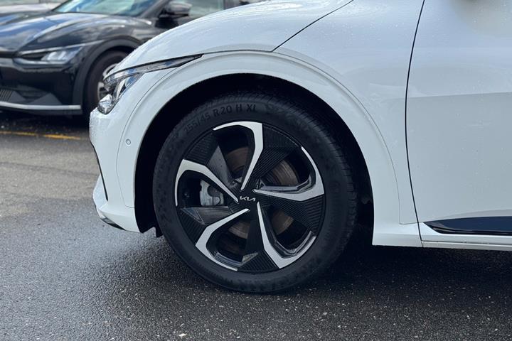 Hvid Kia EV6 fra 2024