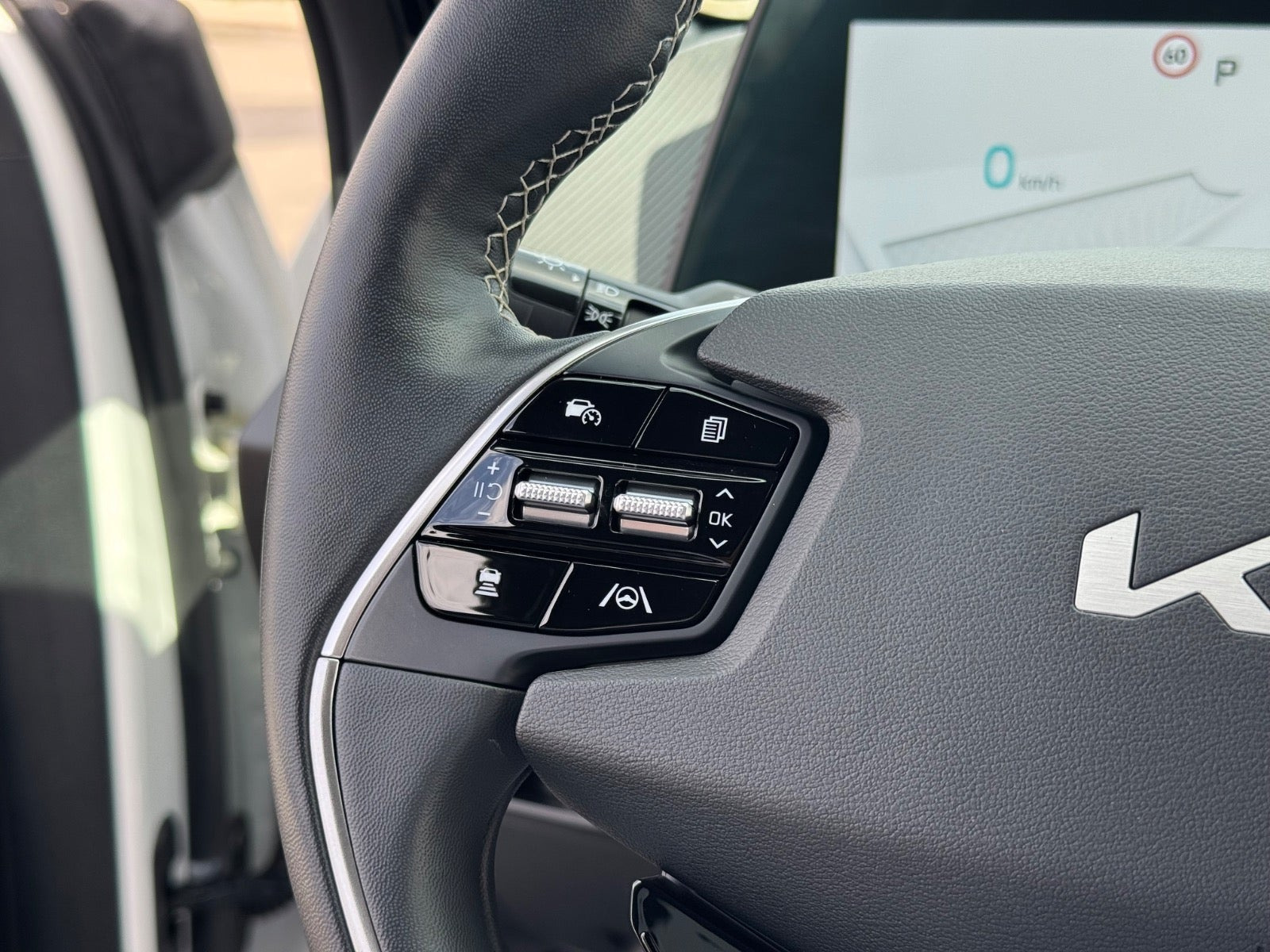Hvid Kia EV6 fra 2024