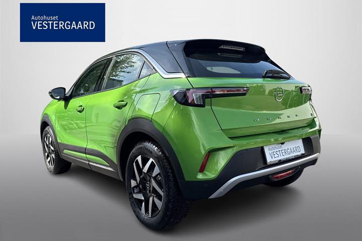 Grøn Opel Mokka-e fra 2023
