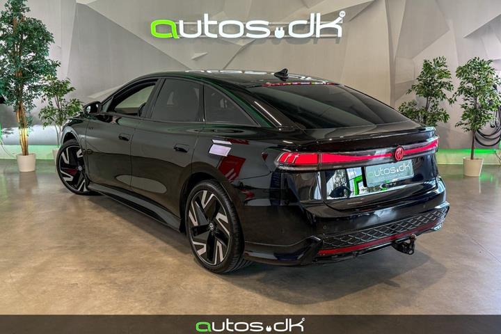 Sort VW ID.7 fra 2025