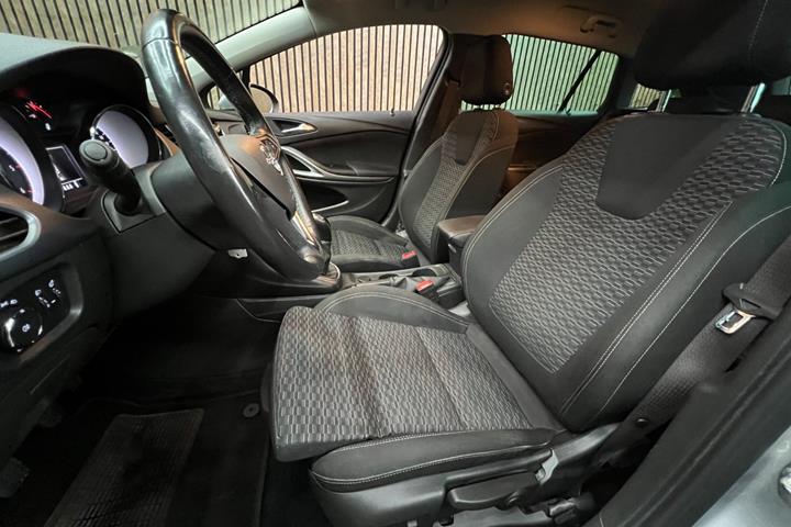 undefined Opel Astra fra 2019