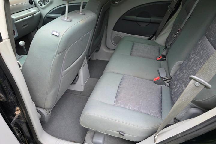Gul Chrysler PT Cruiser fra 2008
