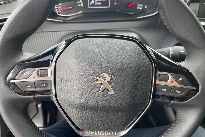 undefined Peugeot 208 fra 2022