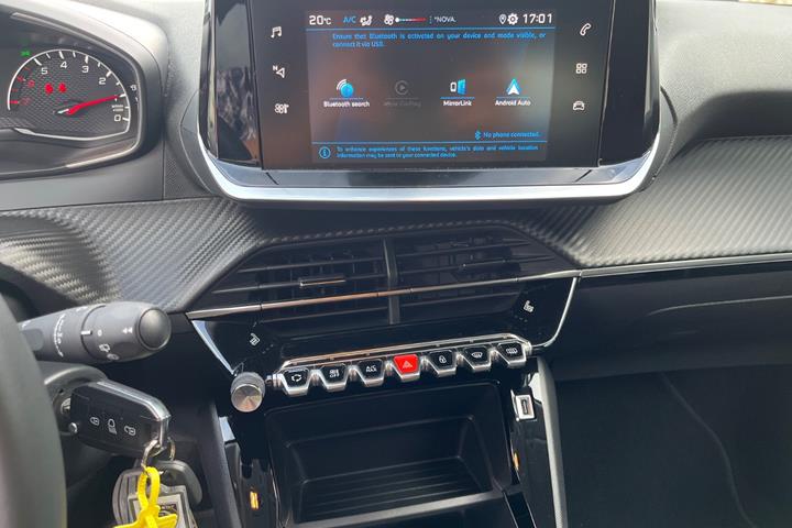 undefined Peugeot 208 fra 2022