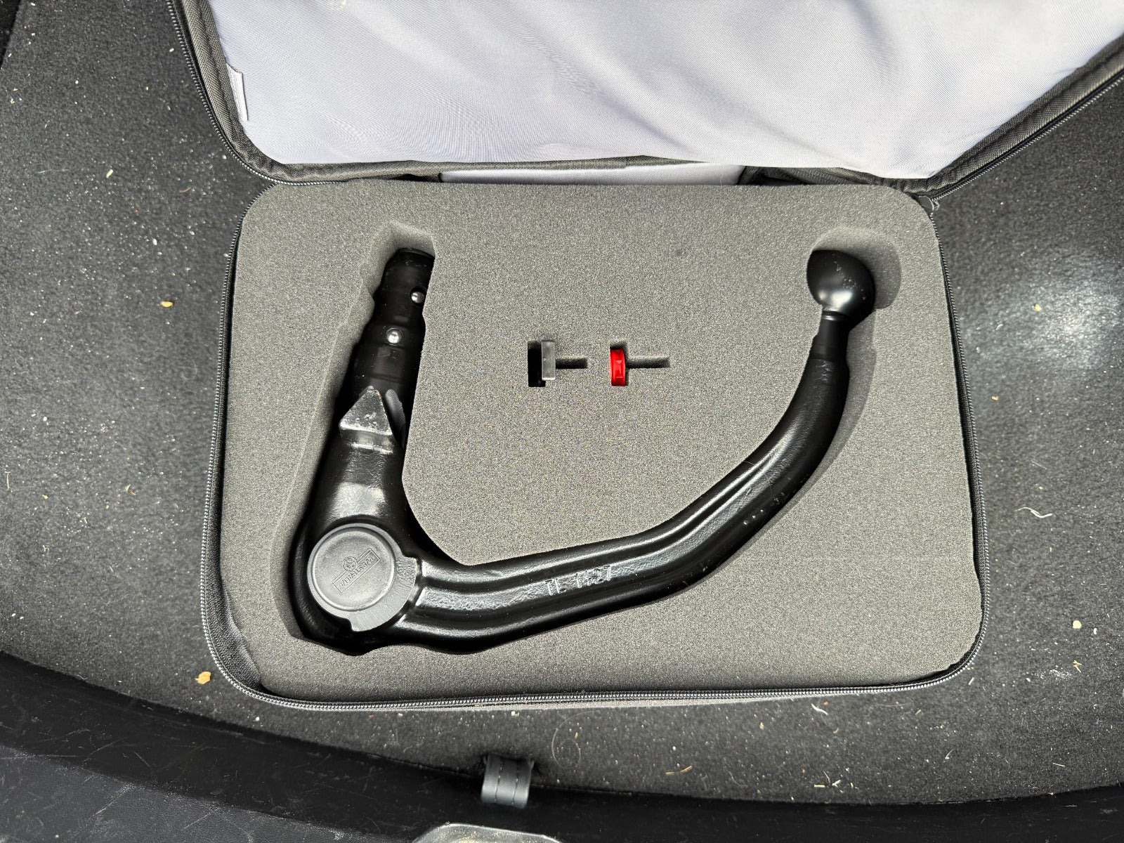 Sort Tesla Model 3 fra 2019