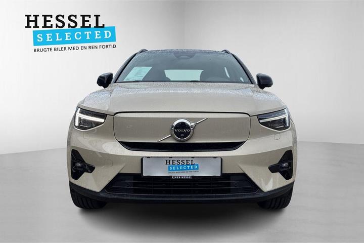 Beige Volvo EX40 fra 2025