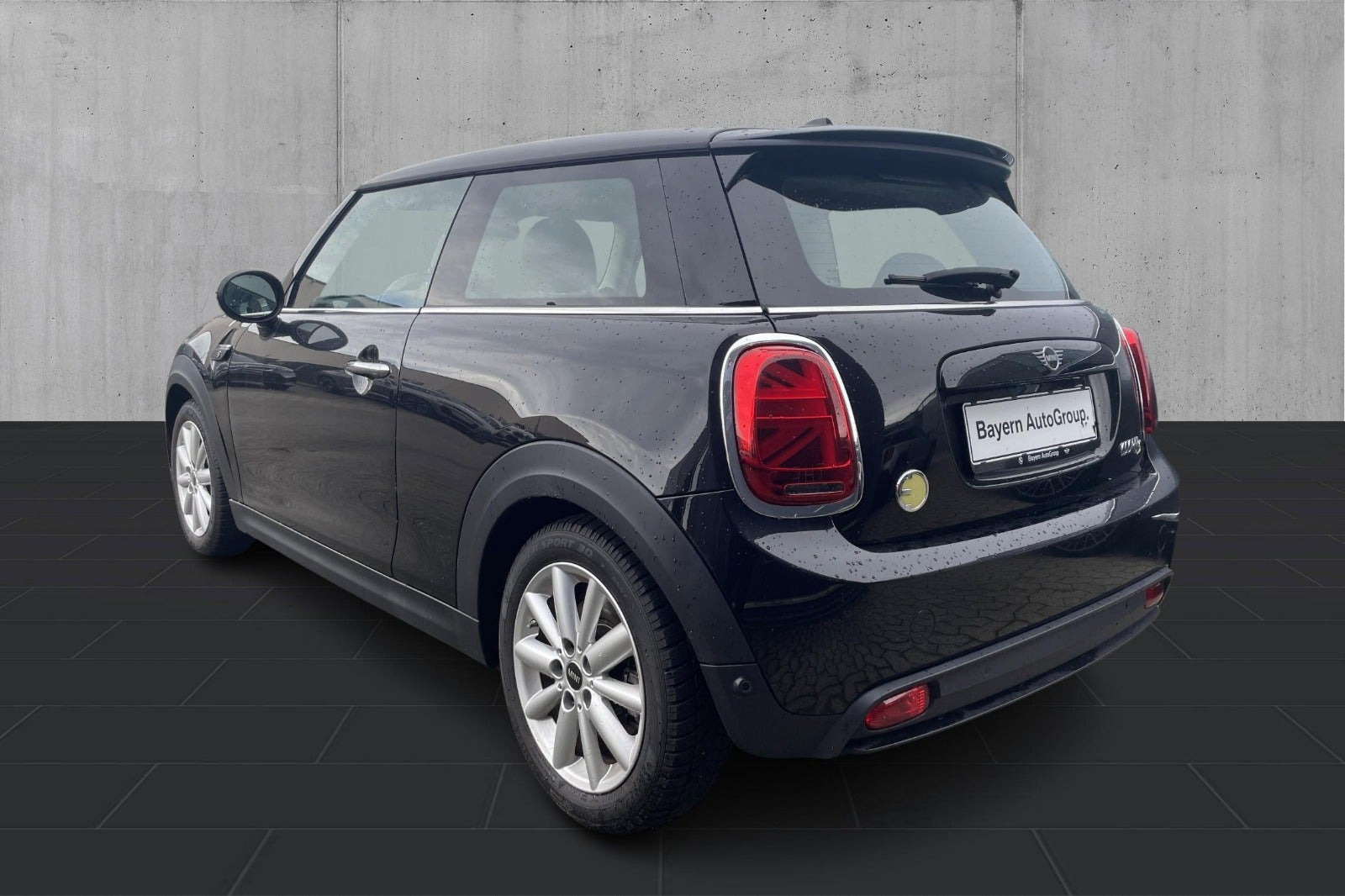 Sort Mini Cooper SE fra 2021