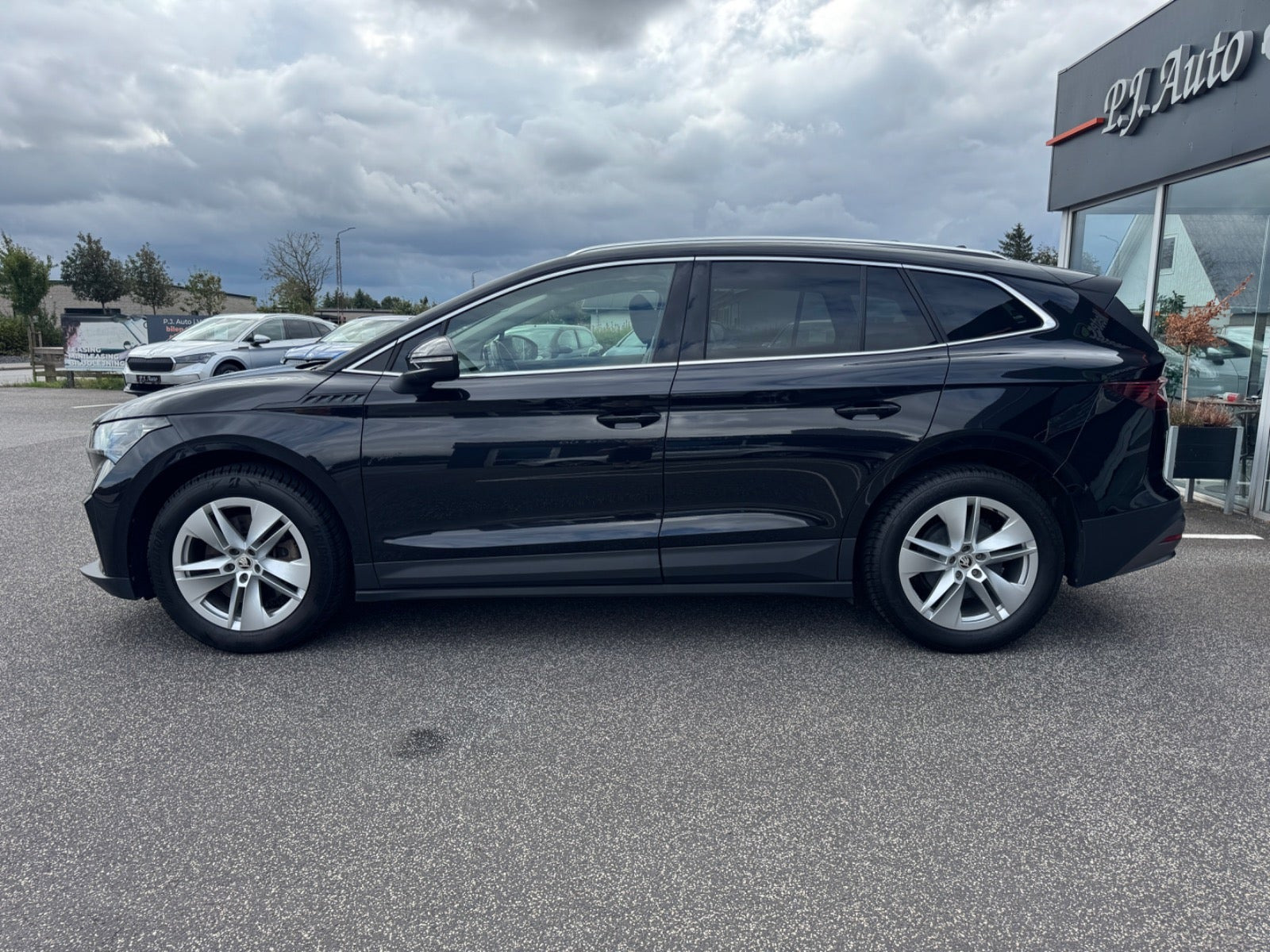 Sort Skoda Enyaq fra 2022