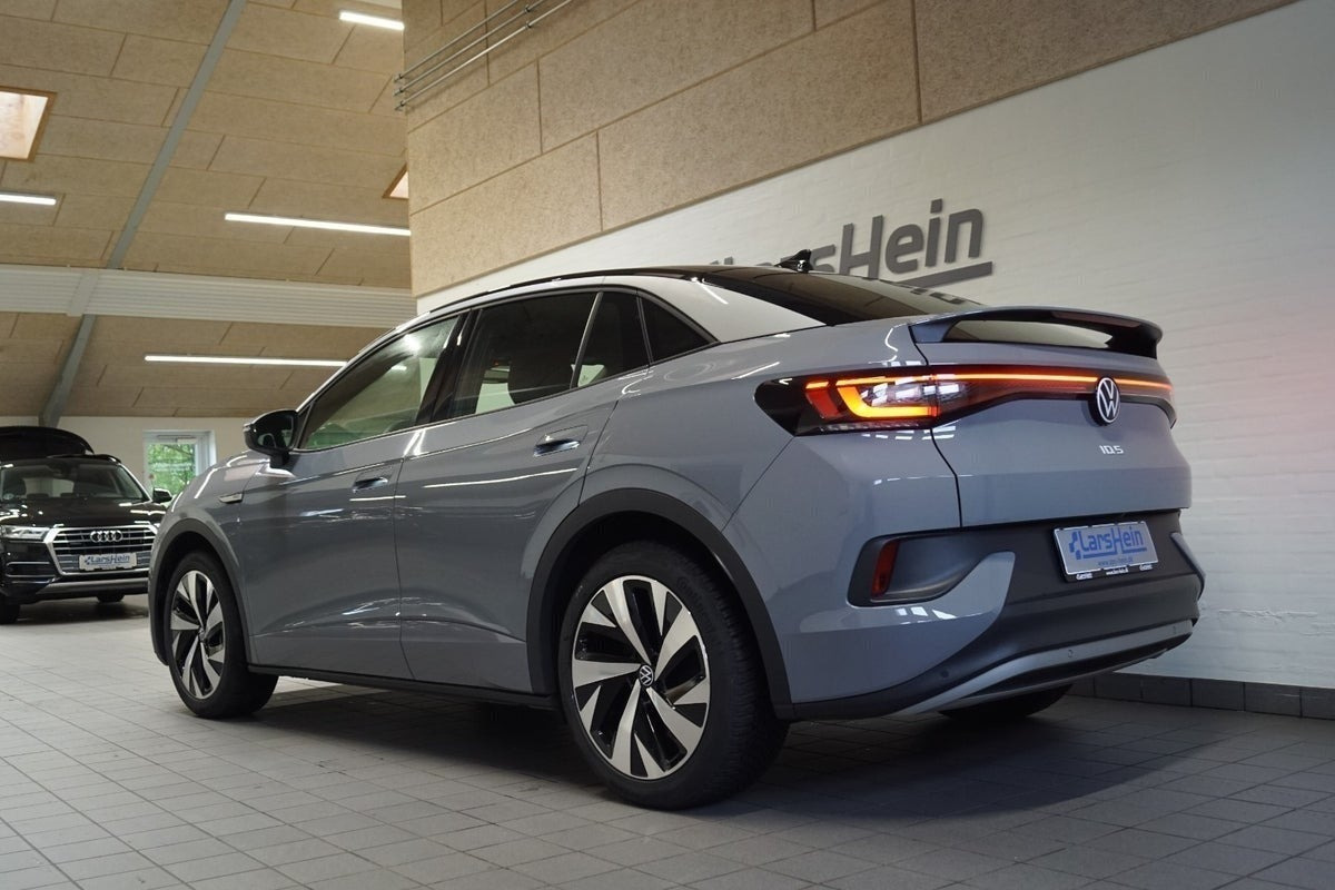 Grå VW ID.5 fra 2023