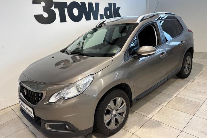 Beige Peugeot 2008 fra 2016