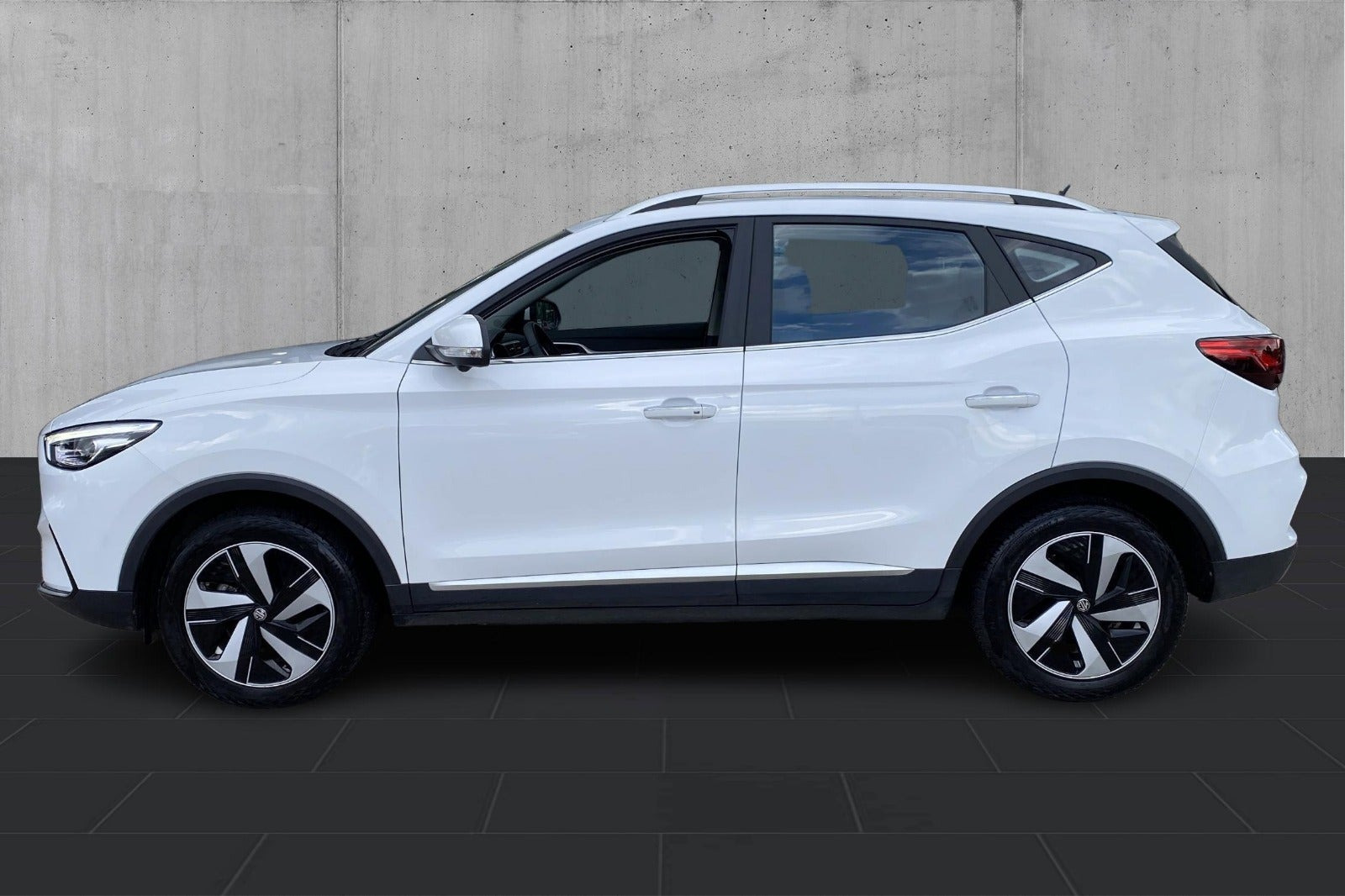 Hvid MG ZS fra 2023