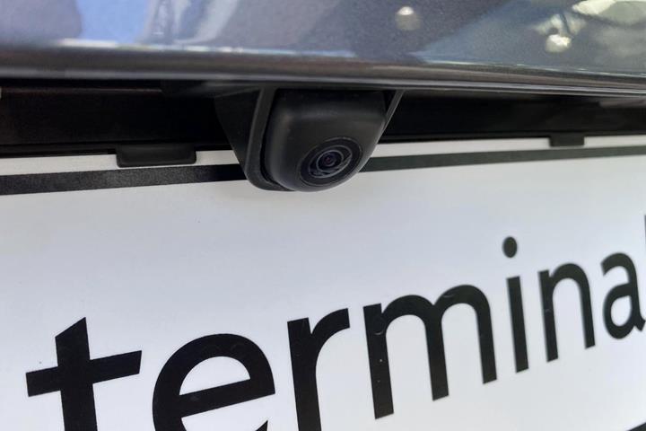 Grå Hyundai i30 fra 2018