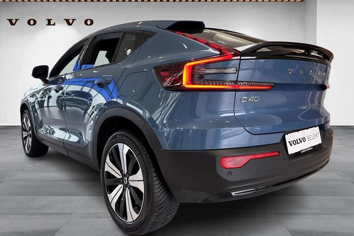 Blå Volvo C40 fra 2023