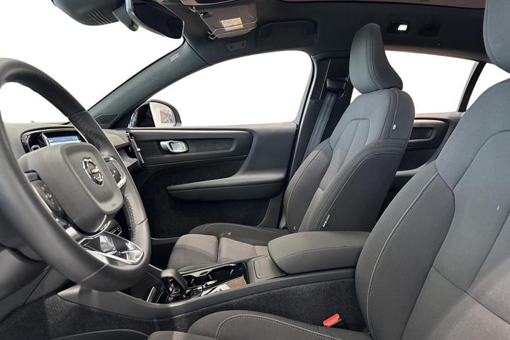 Blå Volvo C40 fra 2023