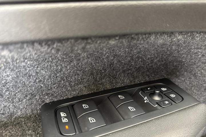 Blå Volvo C40 fra 2023