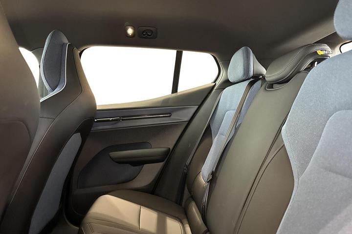 Grå Volvo EX30 fra 2024