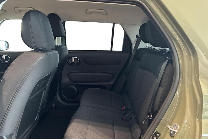 Beige Hyundai Inster fra 2026