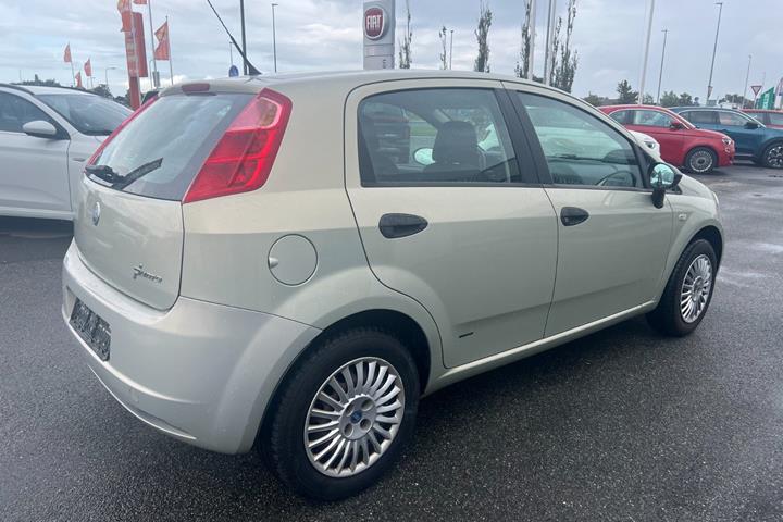 Beige Fiat Punto fra 2006