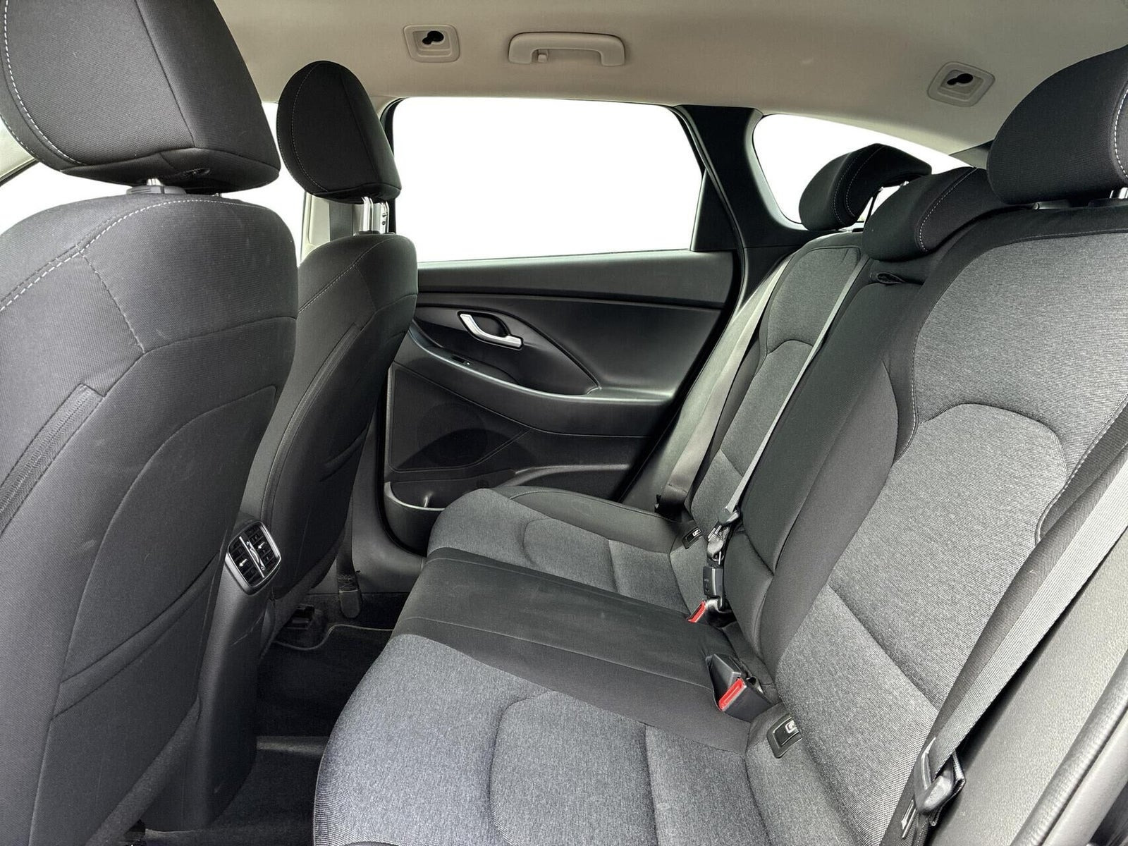Sort Hyundai i30 fra 2023