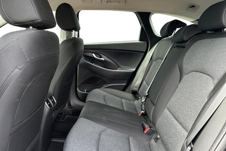 Sort Hyundai i30 fra 2023