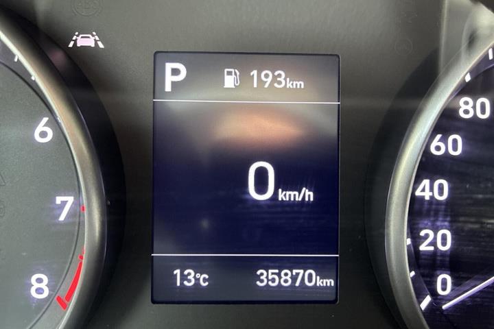 Sort Hyundai i30 fra 2023