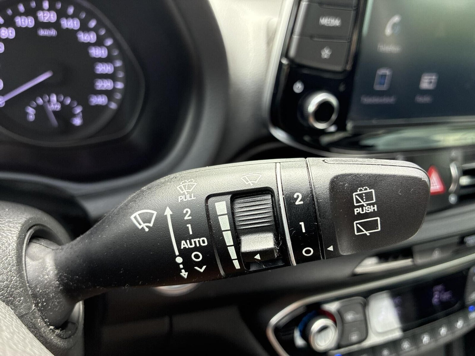 Sort Hyundai i30 fra 2023