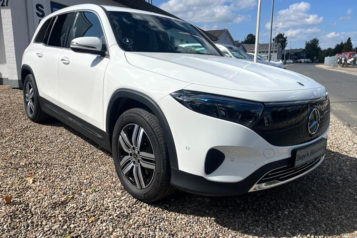 Hvid Mercedes EQB250+ fra 2025