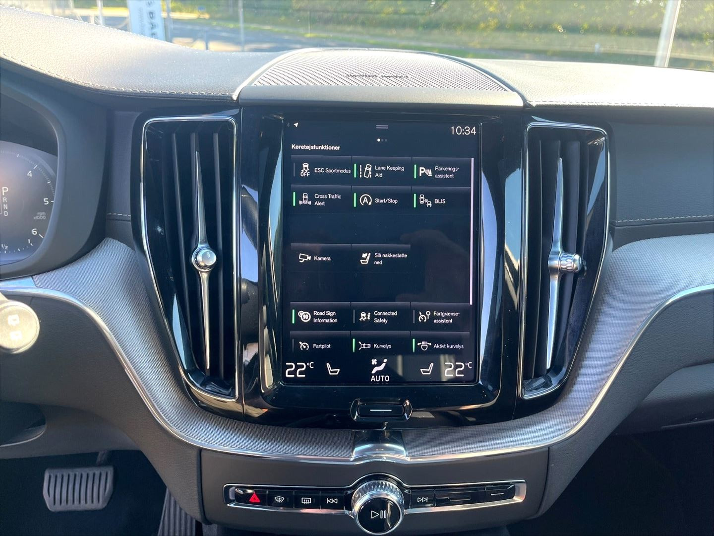 Sort Volvo XC60 fra 2018